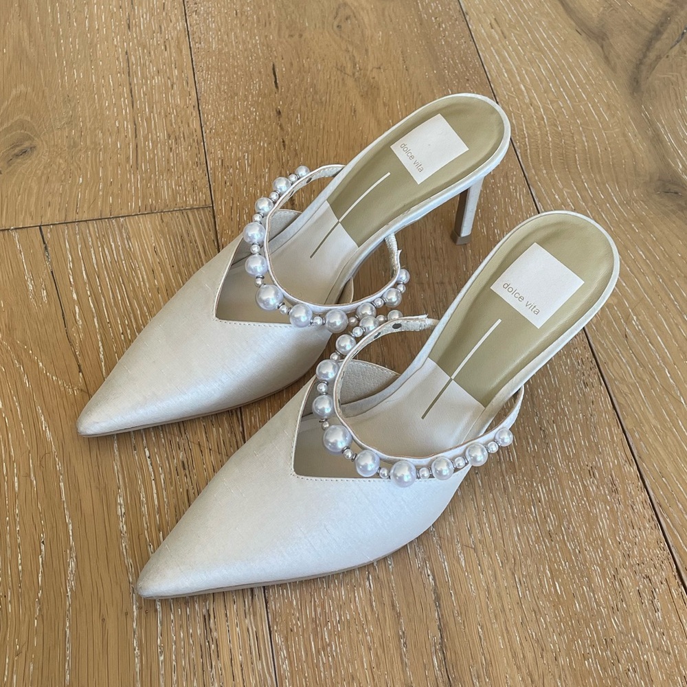 Dolce Vita Kanika Pearl Heels